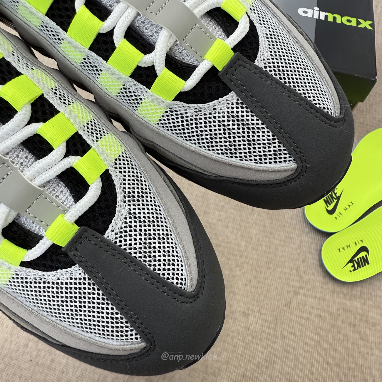 Nike Air Max 95 Og Big Bubble Neon 2025 Hm4740 001 (4) - www.newkick.vip Nike Air Max 95 Og Big Bubble Neon 2025 Hm4740 001 (4) - www.newkick.vip