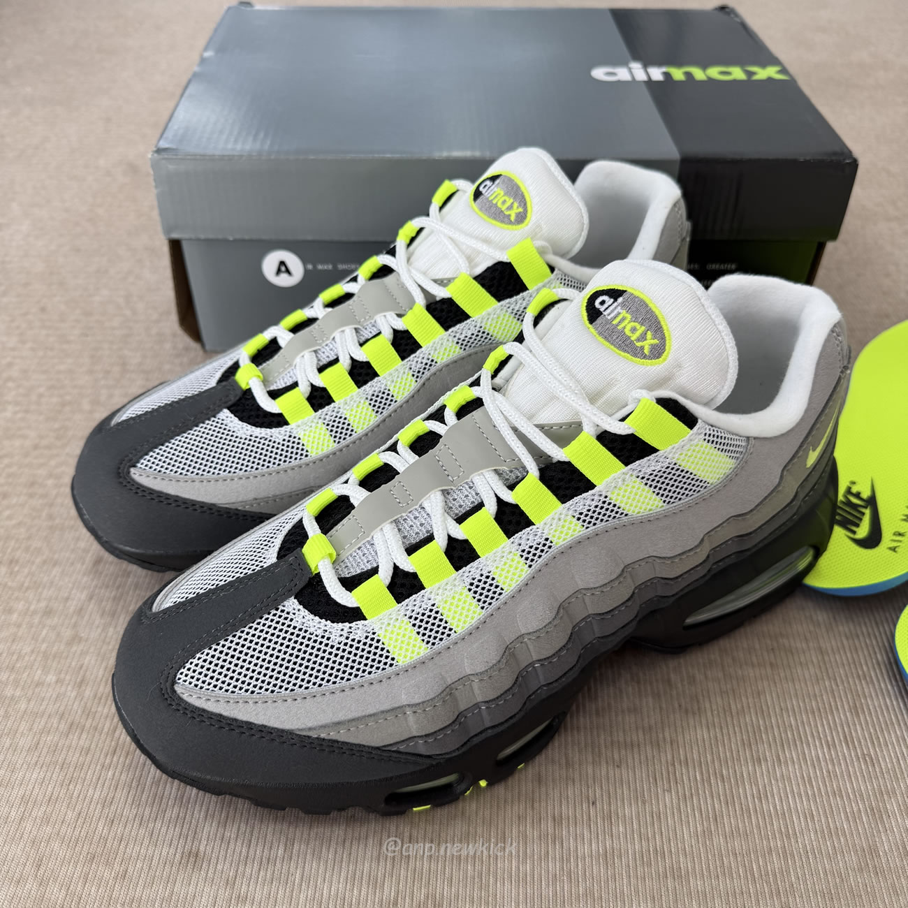 Nike Air Max 95 Og Big Bubble Neon 2025 Hm4740 001 (5) - www.newkick.vip Nike Air Max 95 Og Big Bubble Neon 2025 Hm4740 001 (5) - www.newkick.vip