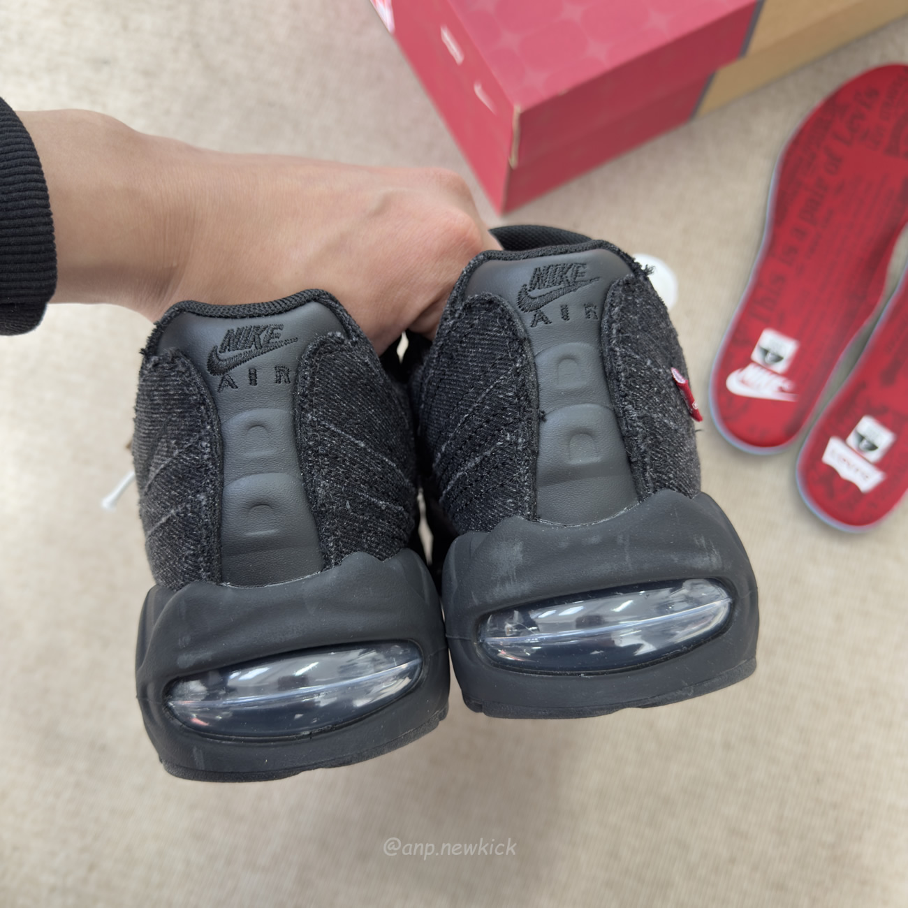 Nike Air Max 95 Og Levis Black Hm4743 001 (6) - www.newkick.org Nike Air Max 95 Og Levis Black Hm4743 001 (6) - www.newkick.org
