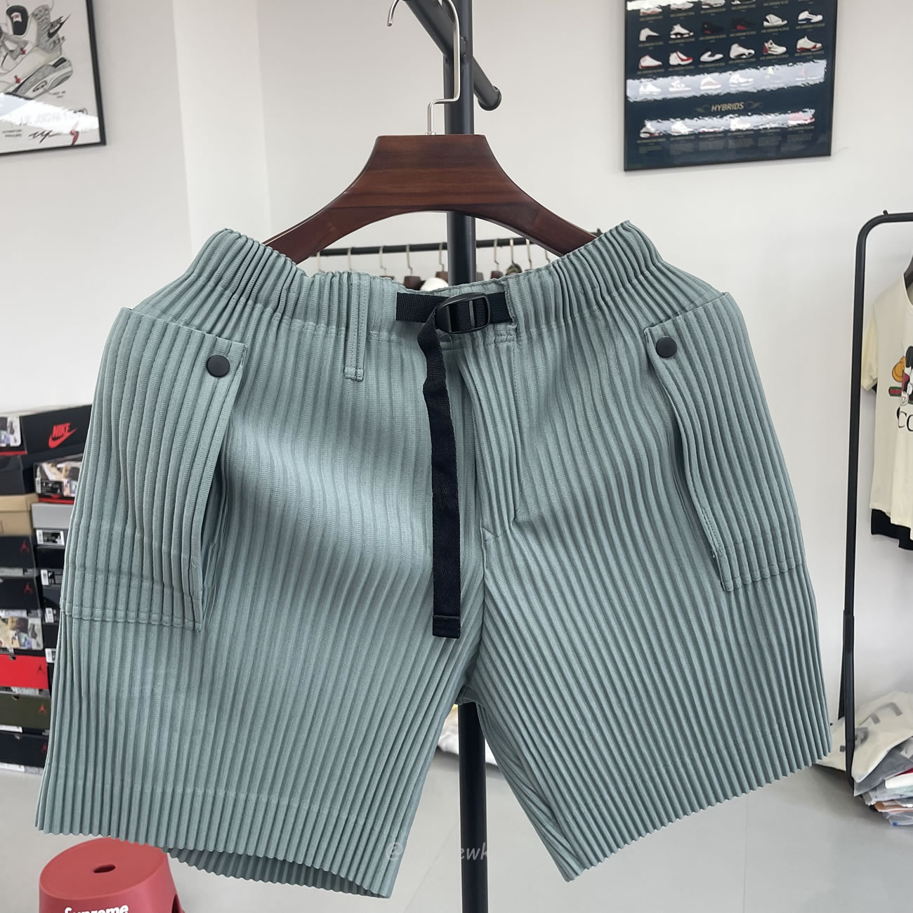 Homme Plissé Issey Miyake Flip Shorts Black Green (6) - www.newkick.org Homme Plissé Issey Miyake Flip Shorts Black Green (6) - www.newkick.org