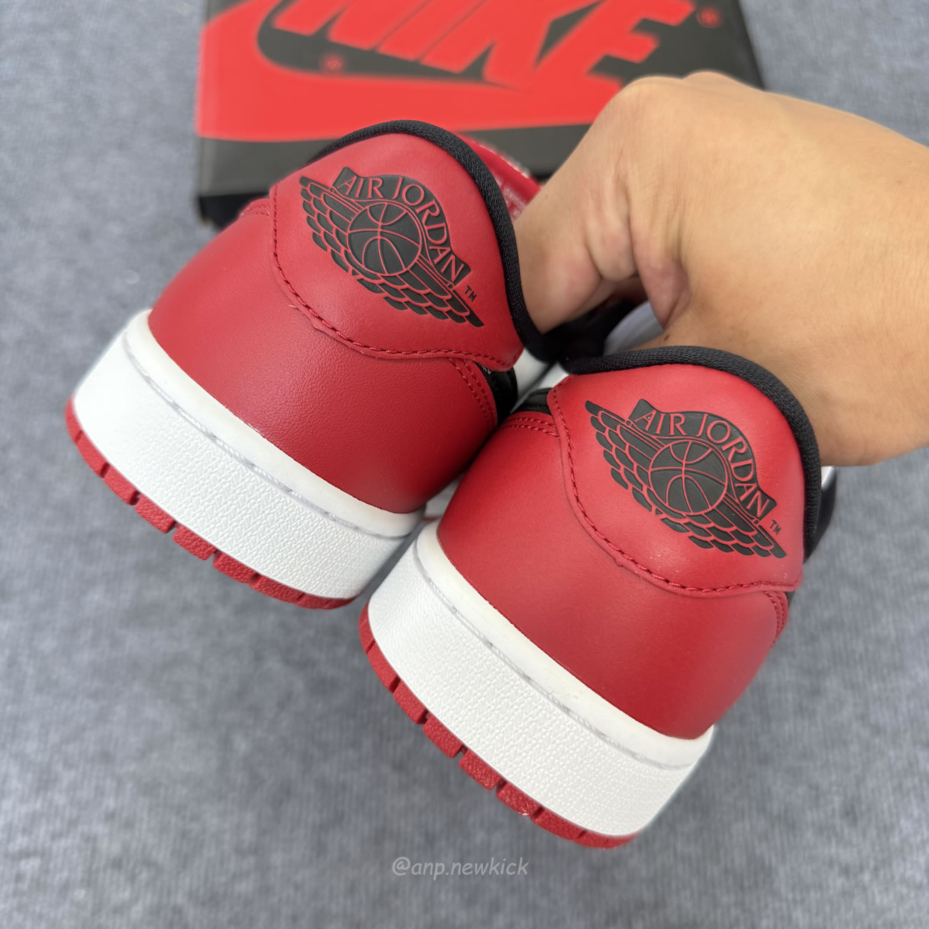 Air Jordan 1 Retro Low Og Chicago 2025 Hq6998 600 (2) - www.newkick.org Air Jordan 1 Retro Low Og Chicago 2025 Hq6998 600 (2) - www.newkick.org