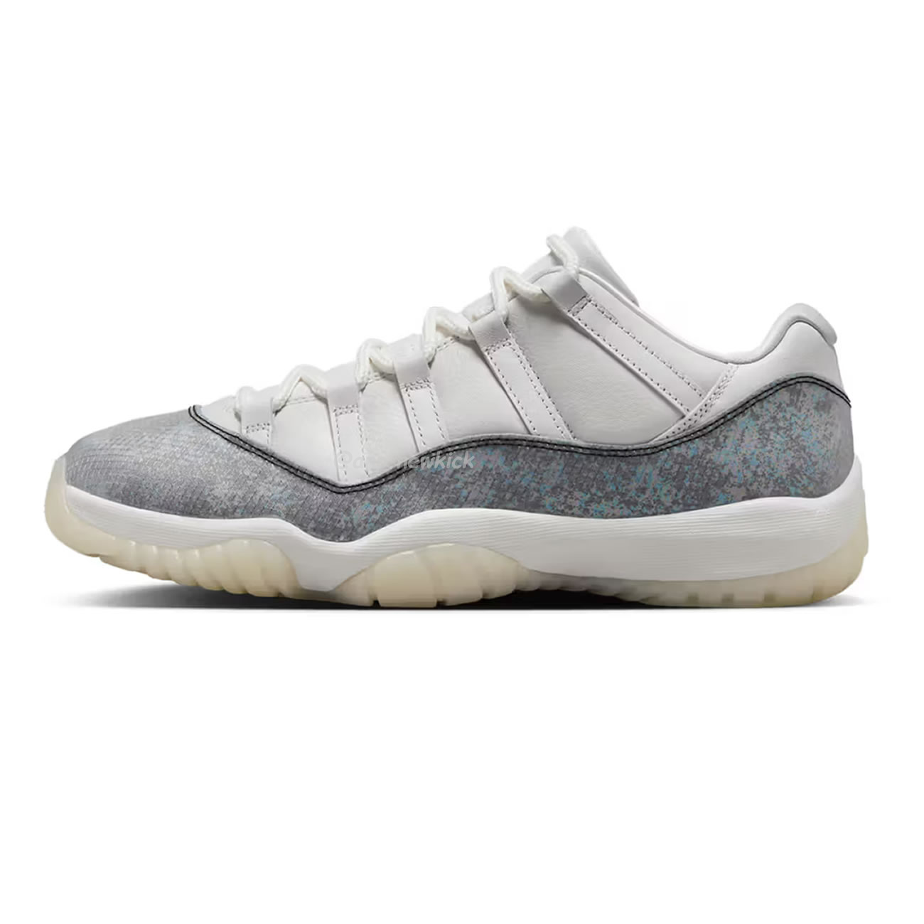 Air Jordan 11 Retro Low Year Of The Snake Hq7000 001 (1) - www.newkick.org Air Jordan 11 Retro Low Year Of The Snake Hq7000 001 (1) - www.newkick.org