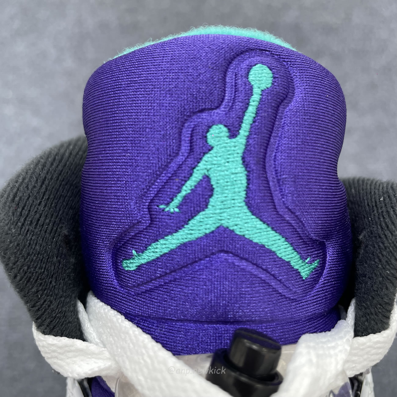 Air Jordan 5 Retro Grape 2025 Hq7978 100 (5) - www.newkick.org