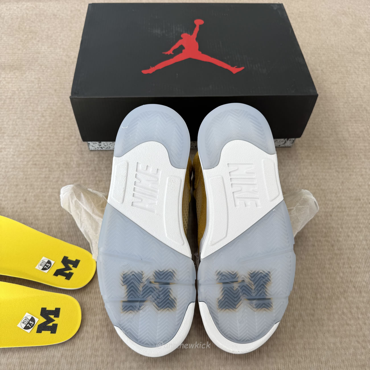 Air Jordan 5 Retro Og Yellow Hq7978 701 (2) - www.newkick.org Air Jordan 5 Retro Og Yellow Hq7978 701 (2) - www.newkick.org