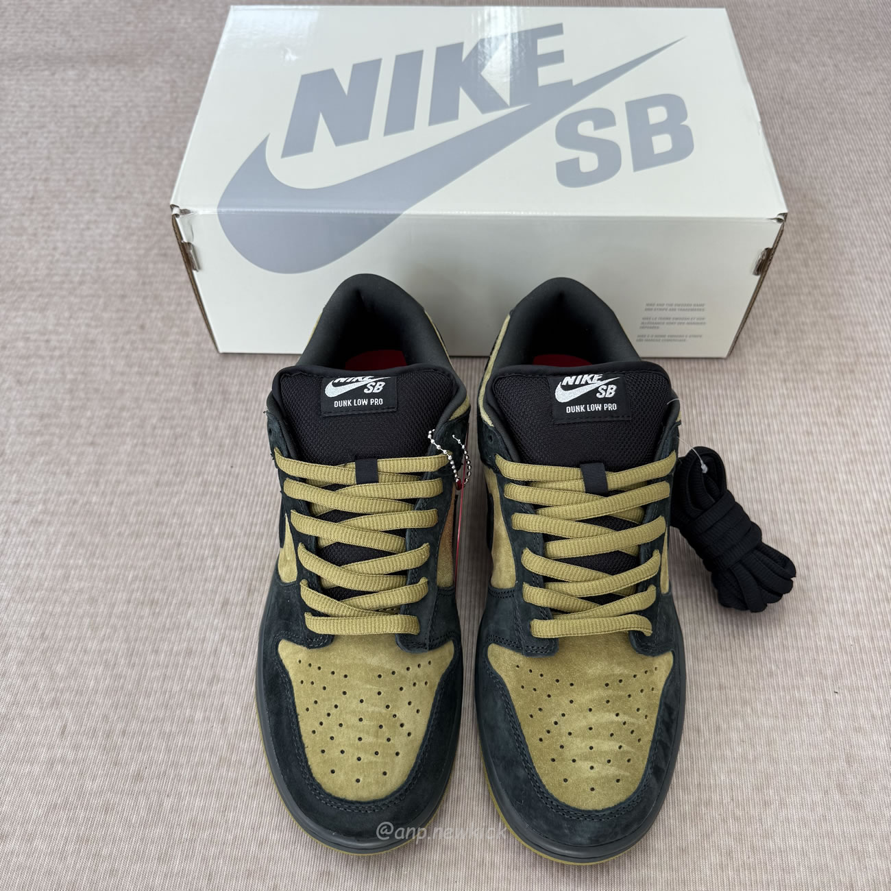 Nike Sb Dunk Low Supreme 94 Camper Green Hq8487 300 (2) - www.newkick.org Nike Sb Dunk Low Supreme 94 Camper Green Hq8487 300 (2) - www.newkick.org