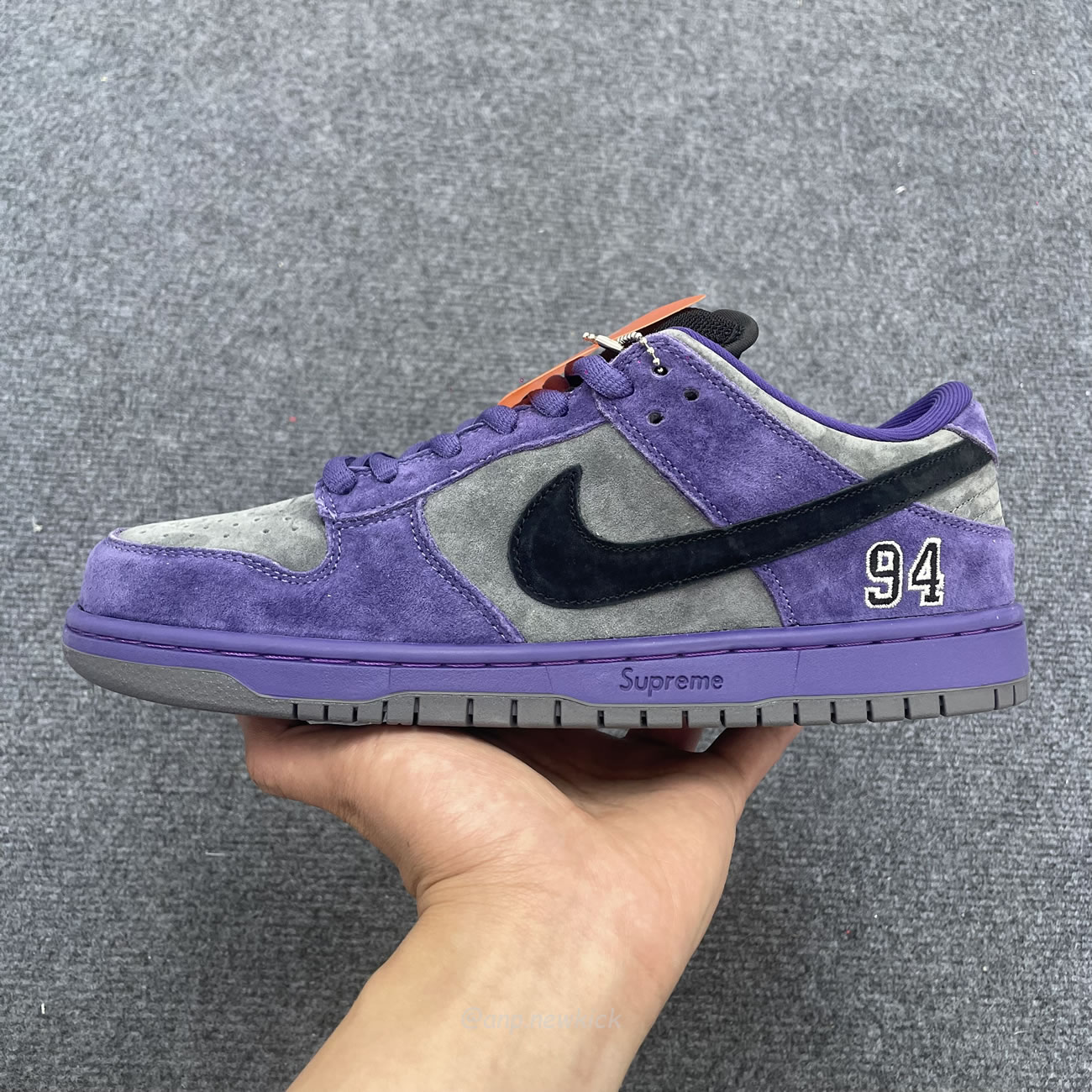 Nike Sb Dunk Low Supreme 94 Ink Hq8487 500 (6) - www.newkick.org Nike Sb Dunk Low Supreme 94 Ink Hq8487 500 (6) - www.newkick.org