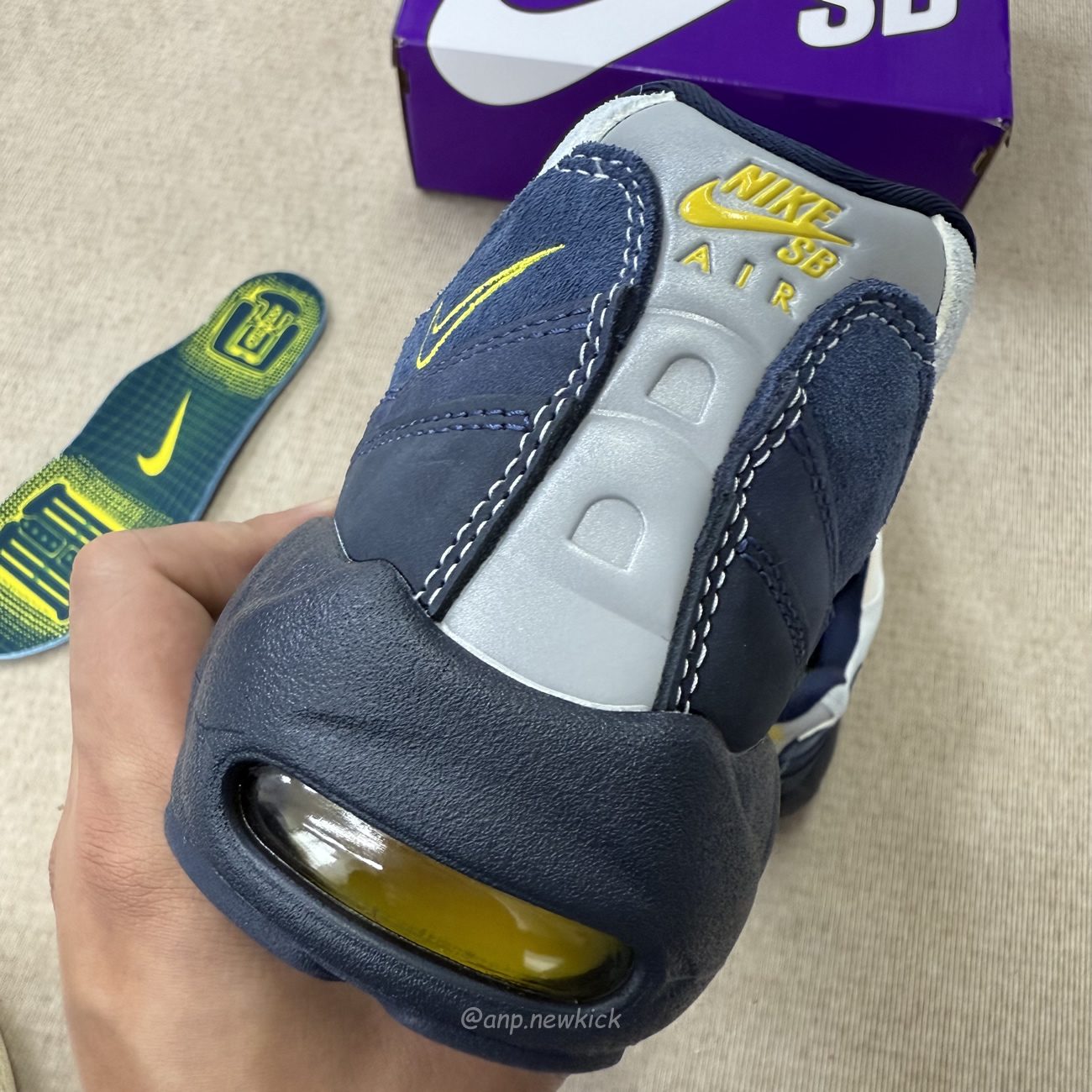 Nike Air Max 95 Sb Eric Koston Obsidian Speed Yellow Hq8492 400 (5) - www.newkick.org Nike Air Max 95 Sb Eric Koston Obsidian Speed Yellow Hq8492 400 (5) - www.newkick.org
