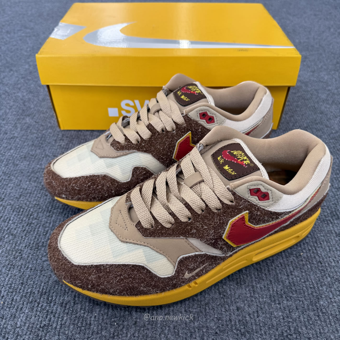 Nike Air Max 1 .swoosh Low Poly Big Head Origins Hv5776 200 (10) - www.newkick.org Nike Air Max 1 .swoosh Low Poly Big Head Origins Hv5776 200 (10) - www.newkick.org