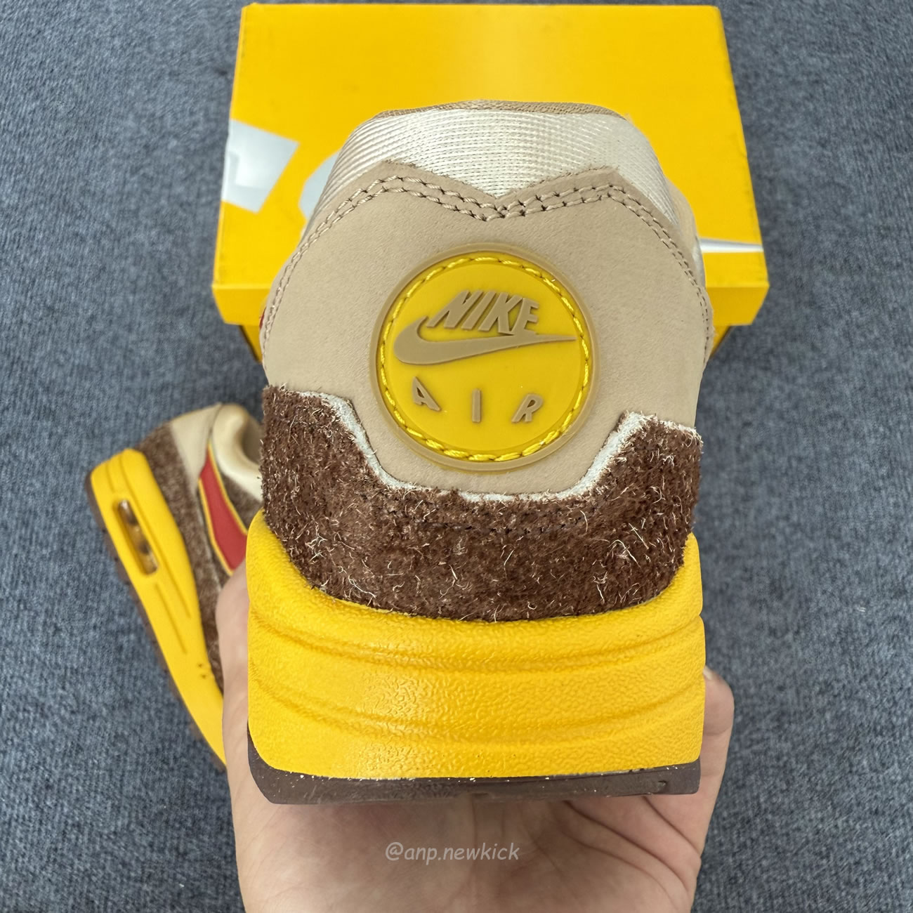 Nike Air Max 1 .swoosh Low Poly Big Head Origins Hv5776 200 (7) - www.newkick.org Nike Air Max 1 .swoosh Low Poly Big Head Origins Hv5776 200 (7) - www.newkick.org