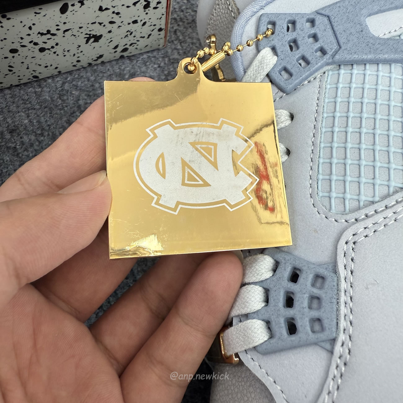 Air Jordan 4 Retro Unc Armory Blue 2025 Hv9204 407 (7) - www.newkick.org Air Jordan 4 Retro Unc Armory Blue 2025 Hv9204 407 (7) - www.newkick.org