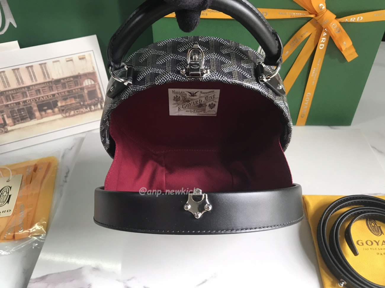 Goyard Alto Hat Box Bag 16.5 Cm X 7 Cm X 18 Cm (13) - www.newkick.vip Goyard Alto Hat Box Bag 16.5 Cm X 7 Cm X 18 Cm (13) - www.newkick.vip