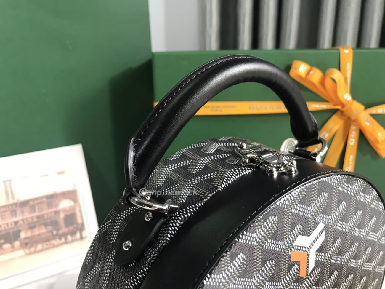 Goyard Alto Hat Box Bag 16.5 Cm X 7 Cm X 18 Cm (14) - www.newkick.vip Goyard Alto Hat Box Bag 16.5 Cm X 7 Cm X 18 Cm (14) - www.newkick.vip