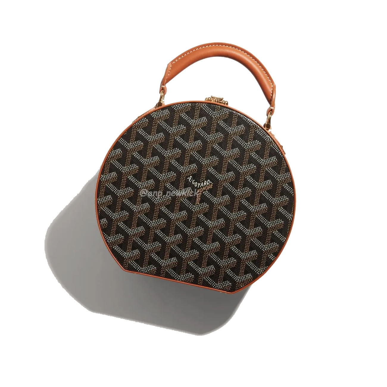 Goyard Alto Hat Box Bag 16.5 Cm X 7 Cm X 18 Cm (21) - www.newkick.vip Goyard Alto Hat Box Bag 16.5 Cm X 7 Cm X 18 Cm (21) - www.newkick.vip
