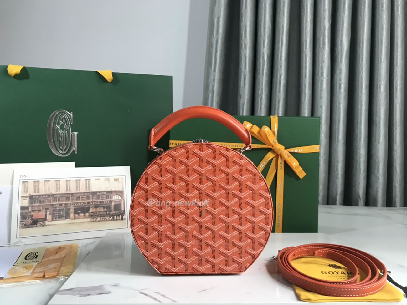Goyard Alto Hat Box Bag 16.5 Cm X 7 Cm X 18 Cm (5) - www.newkick.vip Goyard Alto Hat Box Bag 16.5 Cm X 7 Cm X 18 Cm (5) - www.newkick.vip