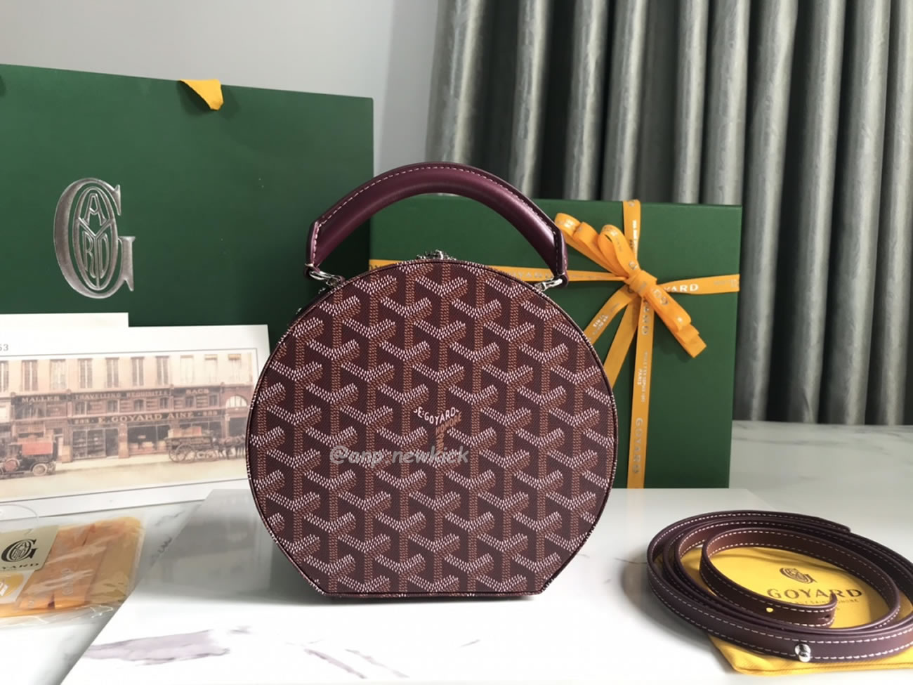 Goyard Alto Hat Box Bag 16.5 Cm X 7 Cm X 18 Cm (6) - www.newkick.vip Goyard Alto Hat Box Bag 16.5 Cm X 7 Cm X 18 Cm (6) - www.newkick.vip