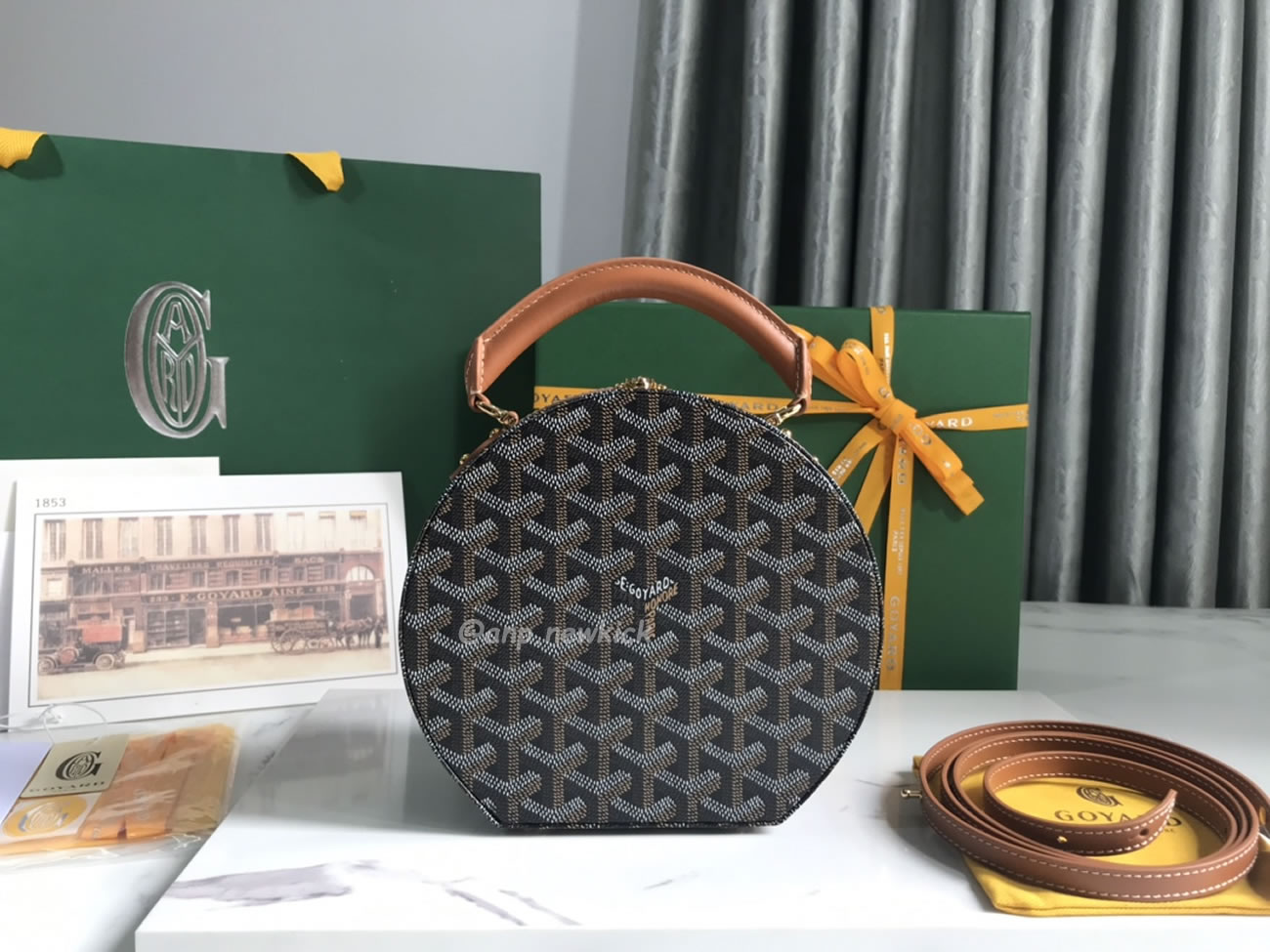 Goyard Alto Hat Box Bag 16.5 Cm X 7 Cm X 18 Cm (7) - www.newkick.vip Goyard Alto Hat Box Bag 16.5 Cm X 7 Cm X 18 Cm (7) - www.newkick.vip