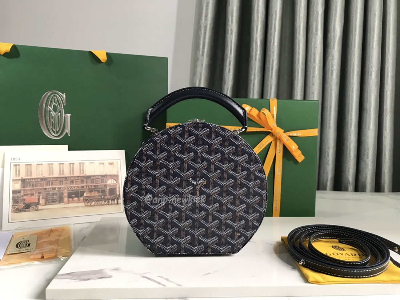 Goyard Alto Hat Box Bag 16.5 Cm X 7 Cm X 18 Cm (9) - www.newkick.vip Goyard Alto Hat Box Bag 16.5 Cm X 7 Cm X 18 Cm (9) - www.newkick.vip