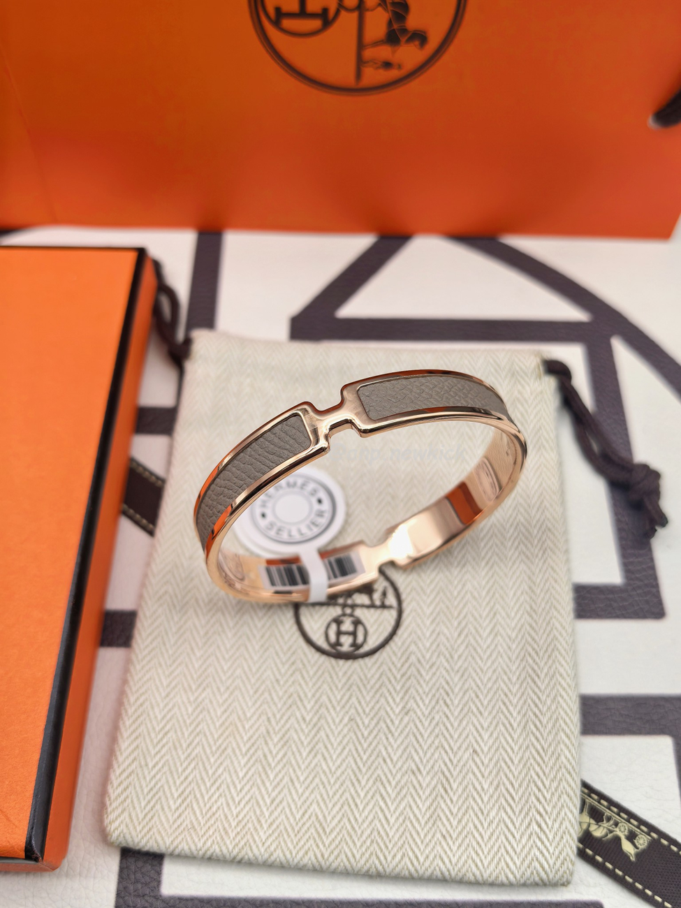 Hermès Bracelets For Women (10) - www.newkick.org Hermès Bracelets For Women (10) - www.newkick.org