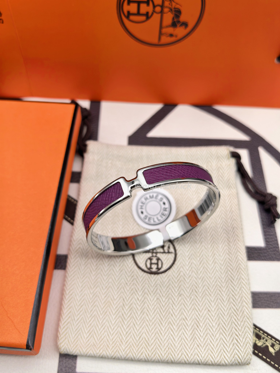 Hermès Bracelets For Women (18) - www.newkick.org Hermès Bracelets For Women (18) - www.newkick.org