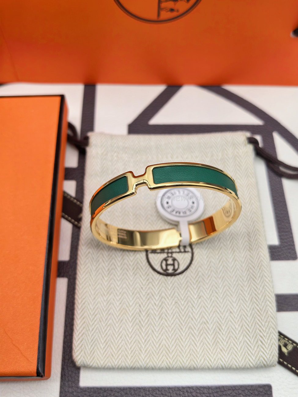 Hermès Bracelets For Women (24) - www.newkick.org Hermès Bracelets For Women (24) - www.newkick.org
