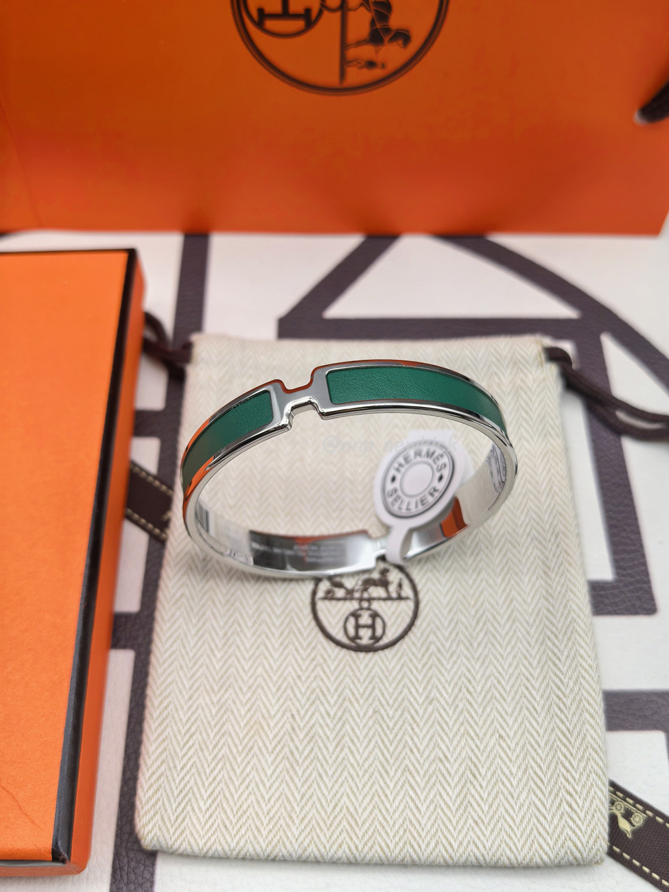 Hermès Bracelets For Women (25) - www.newkick.org Hermès Bracelets For Women (25) - www.newkick.org