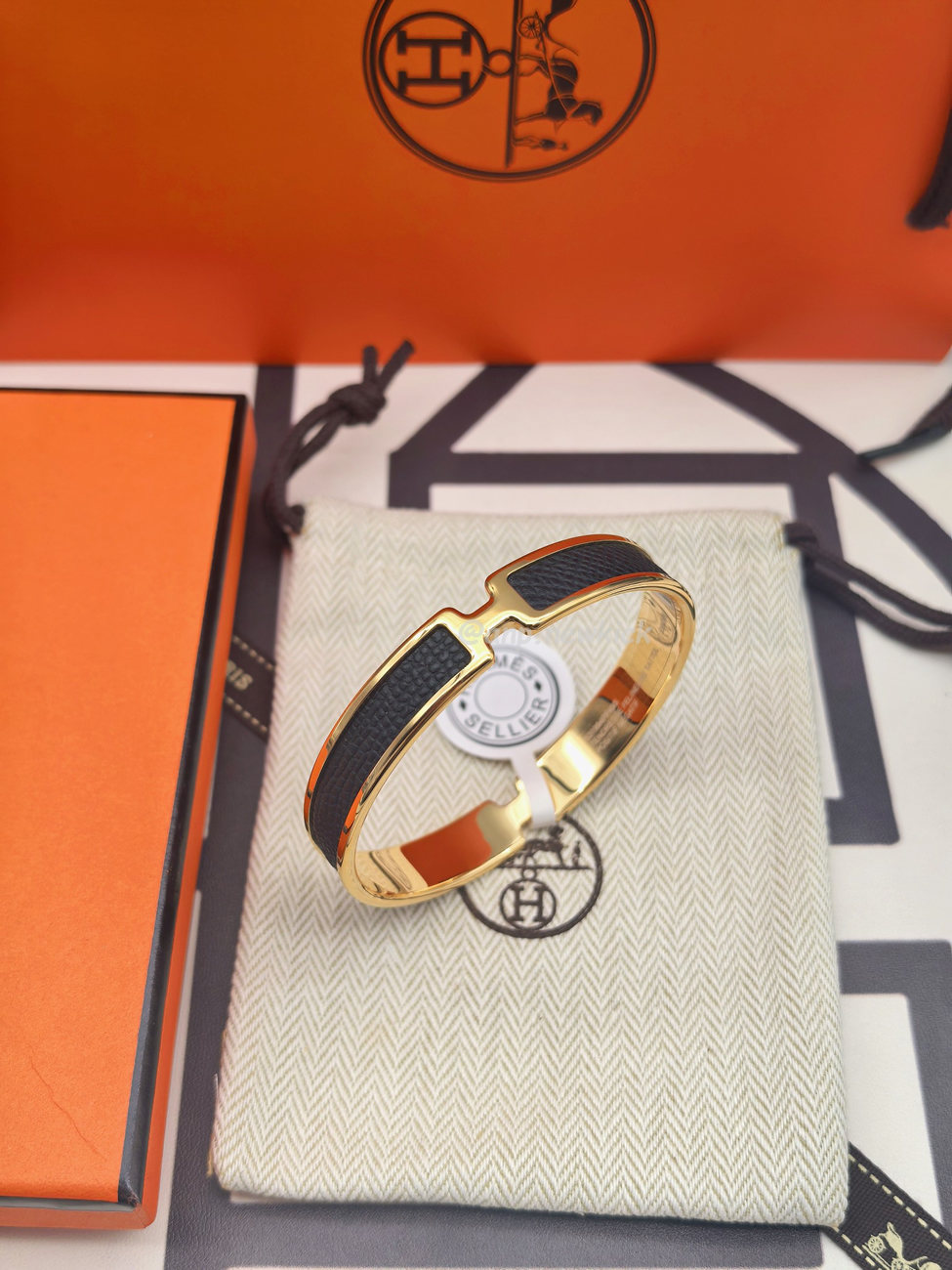 Hermès Bracelets For Women (39) - www.newkick.org Hermès Bracelets For Women (39) - www.newkick.org