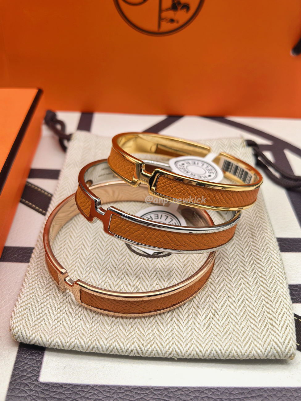Hermès Bracelets For Women (7) - www.newkick.org Hermès Bracelets For Women (7) - www.newkick.org