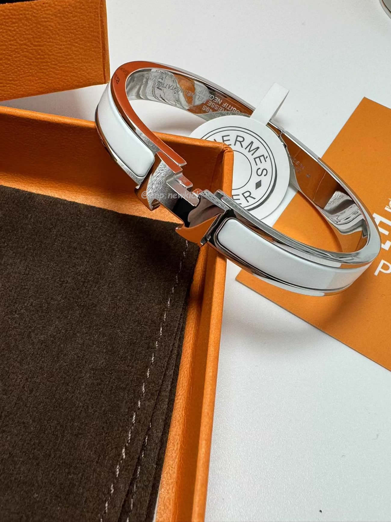 Hermès Clic H Bracelet (6) - www.newkick.org Hermès Clic H Bracelet (6) - www.newkick.org