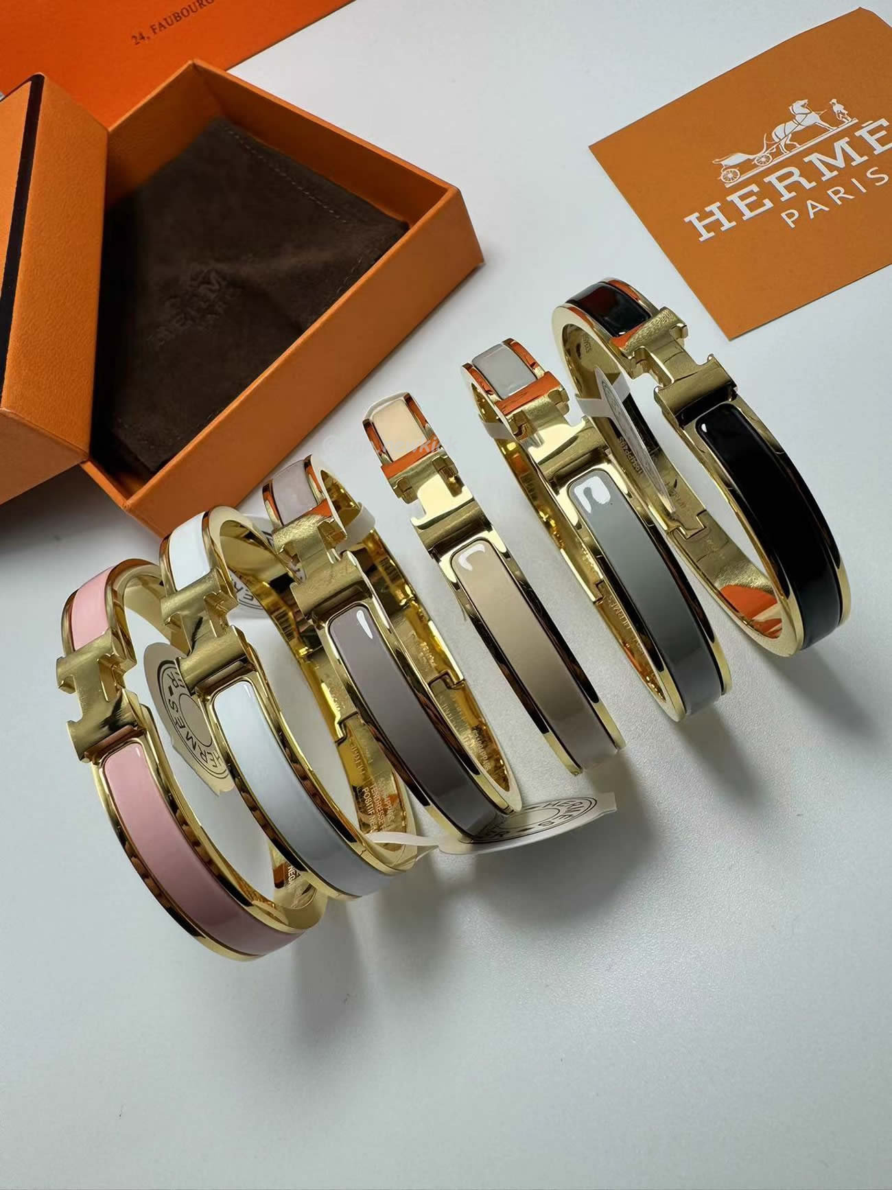 Hermès Clic H Bracelet (7) - www.newkick.org Hermès Clic H Bracelet (7) - www.newkick.org