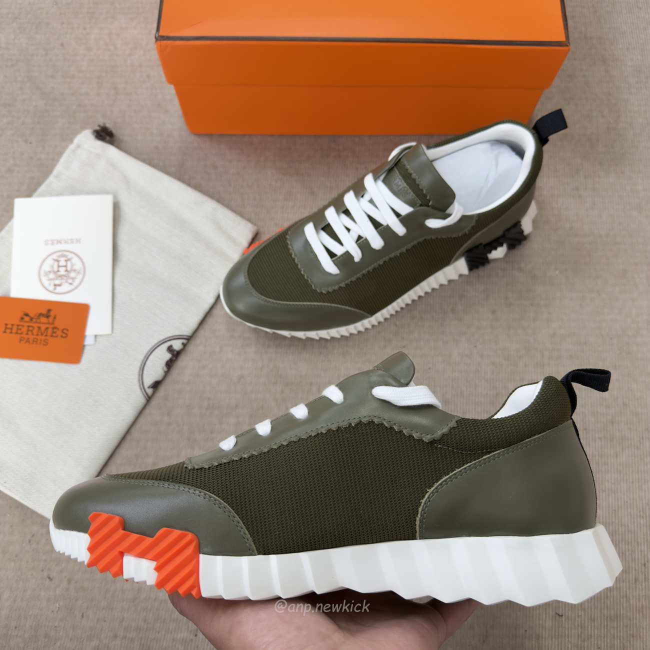 Hermes Bouncing Sneaker Matcha Blanc (2) - www.newkick.org