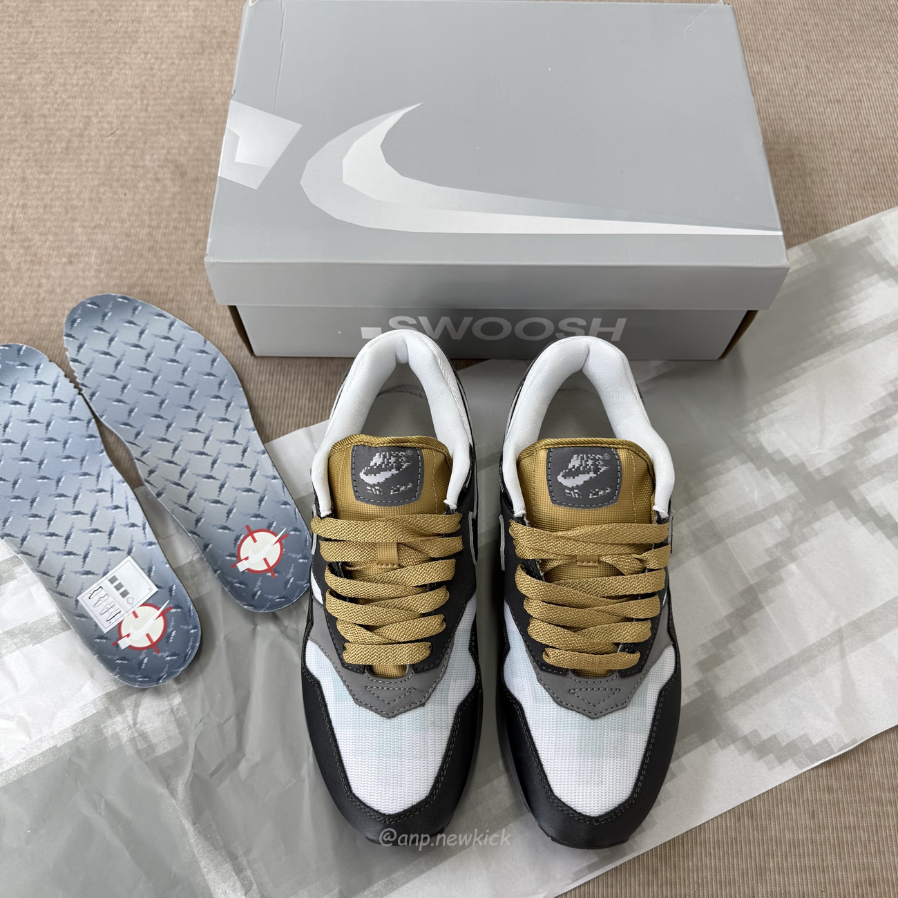 Nike Air Max 1 Swoosh Low Poly Big Head Mode Ib9898 001 (2) - www.newkick.org Nike Air Max 1 Swoosh Low Poly Big Head Mode Ib9898 001 (2) - www.newkick.org