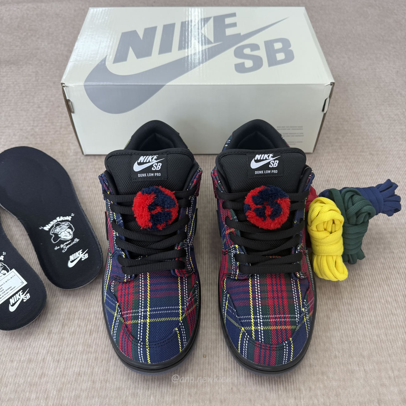 Nike Sb Dunk Low Nardwuar Ii1493 600 (12) - www.newkick.org Nike Sb Dunk Low Nardwuar Ii1493 600 (12) - www.newkick.org