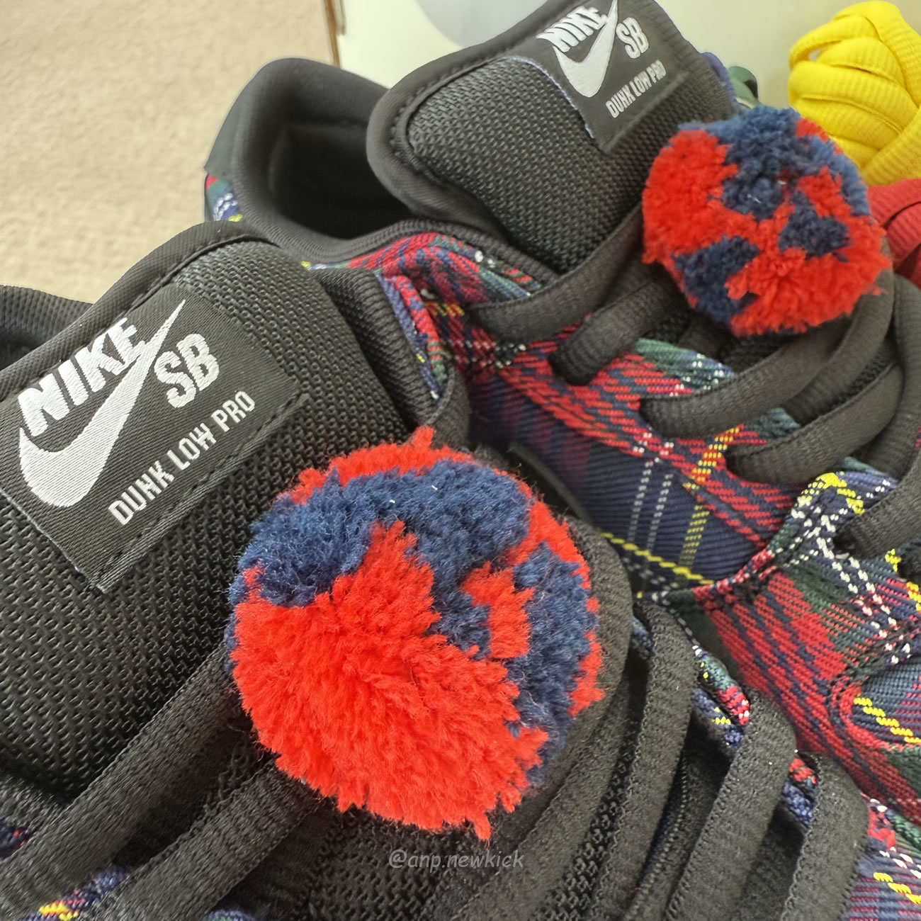 Nike Sb Dunk Low Nardwuar Ii1493 600 (2) - www.newkick.org Nike Sb Dunk Low Nardwuar Ii1493 600 (2) - www.newkick.org