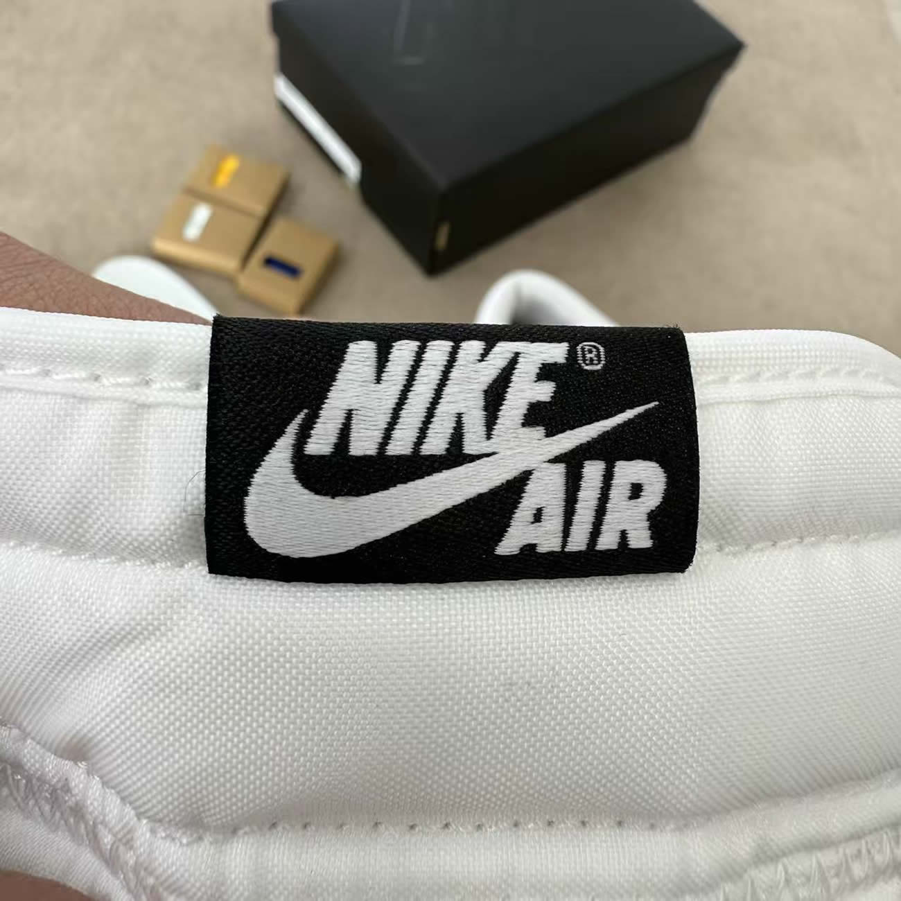 Air Jordan 1 Retro High Og Sp Fragment X Union La White Black Ii7282 100 (13) - www.newkick.org