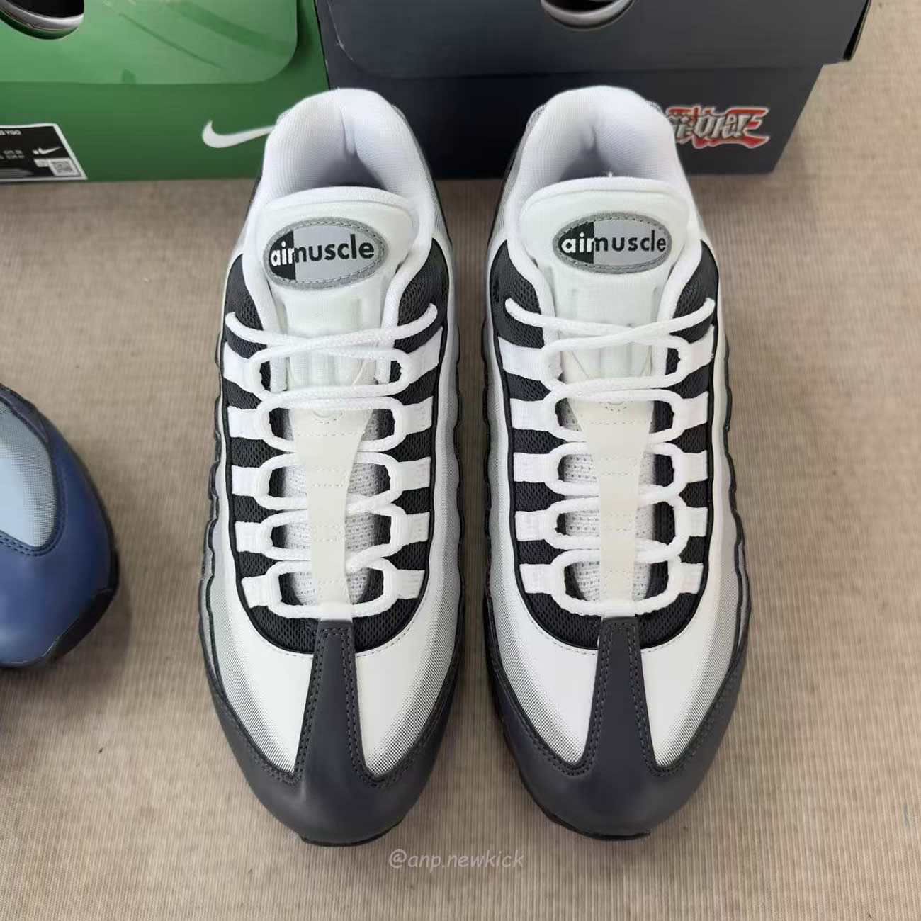 Nike Air Max Muscle 95 Yu Gi Oh Joey Jonouchi Without Promo Card Ii7404 400 (13) - www.newkick.vip Nike Air Max Muscle 95 Yu Gi Oh Joey Jonouchi Without Promo Card Ii7404 400 (13) - www.newkick.vip