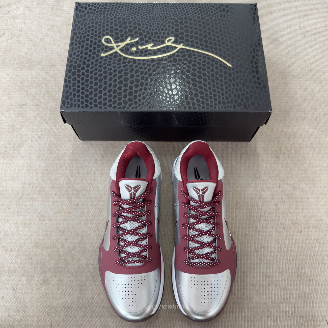 Nike Kobe 5 Protro Metallic Silver And Team Red Im0557 001 (5) - www.newkick.org Nike Kobe 5 Protro Metallic Silver And Team Red Im0557 001 (5) - www.newkick.org