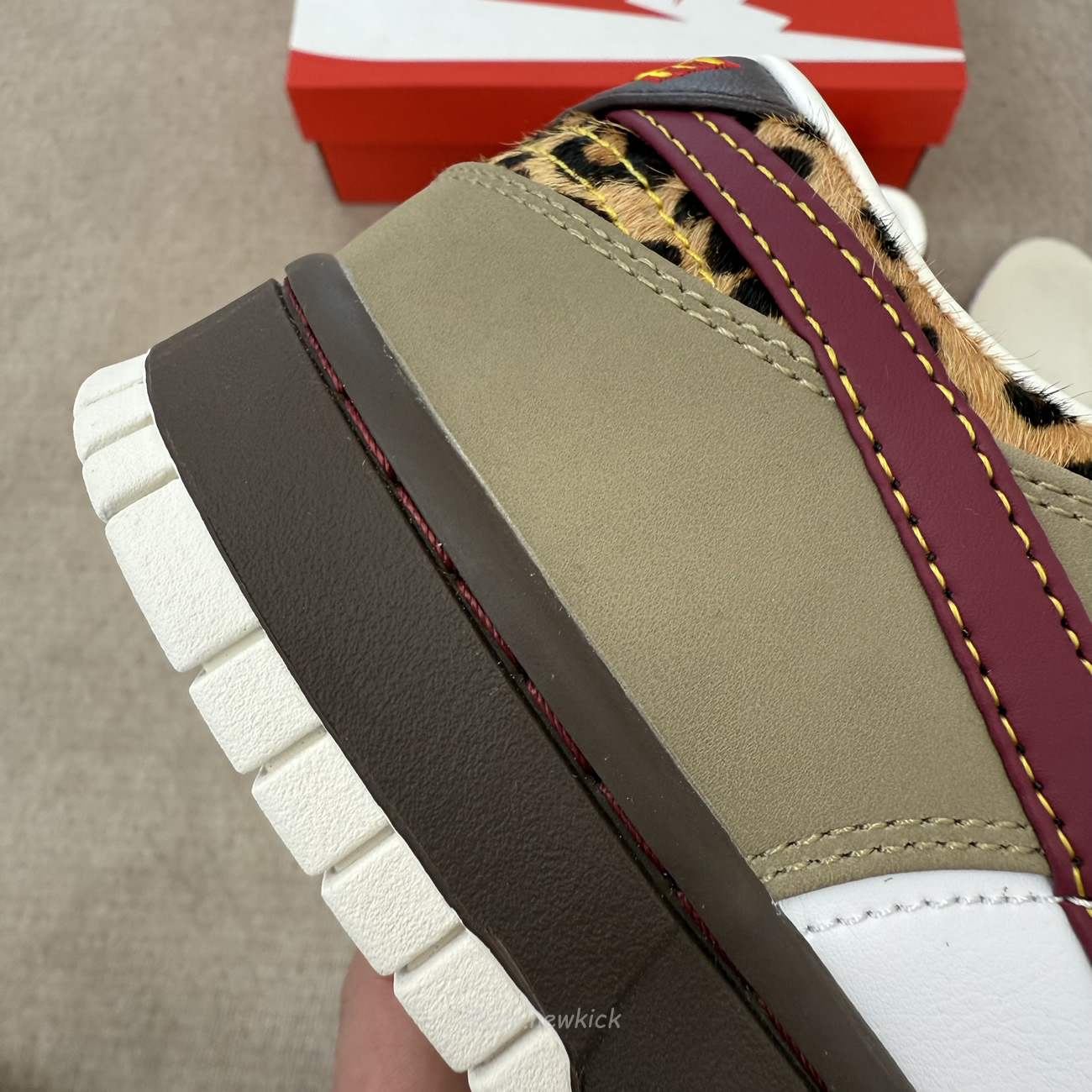 Nike Dunk Low Retro Khaki Team Red Pearl White Womens Im6687 262 (2) - www.newkick.org Nike Dunk Low Retro Khaki Team Red Pearl White Womens Im6687 262 (2) - www.newkick.org