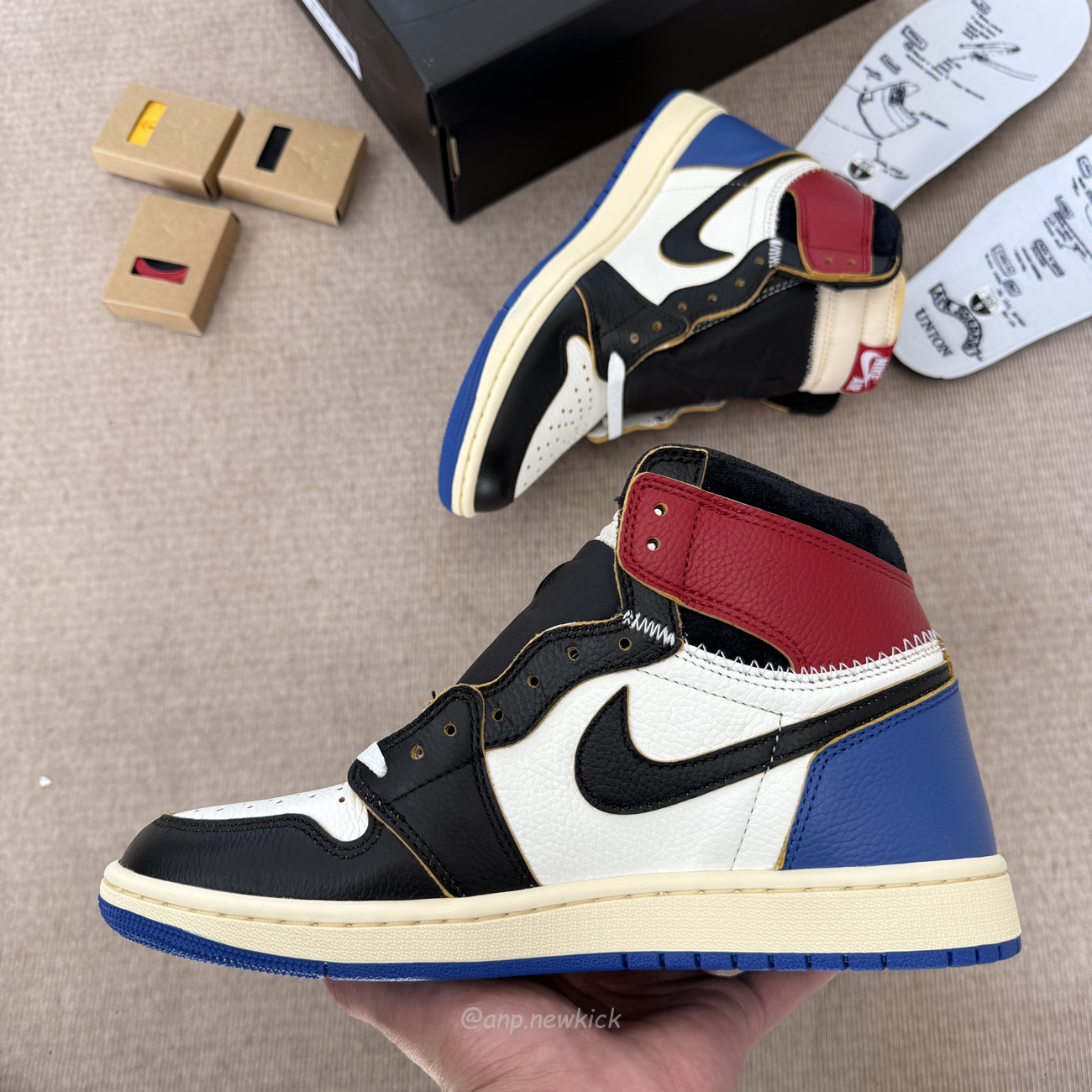 Air Jordan 1 Retro High Og Sp Fragment X Union La Varsity Red Sport Royal Io7847 002 (3) - www.newkick.org Air Jordan 1 Retro High Og Sp Fragment X Union La Varsity Red Sport Royal Io7847 002 (3) - www.newkick.org