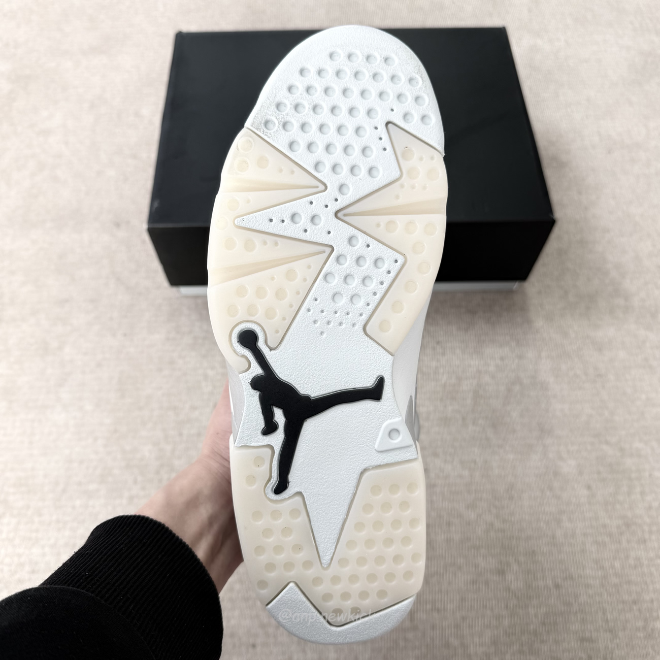 Air Jordan 6 Retro Psg Paris Saint Germain Silver Iq5135 001 (11) - www.newkick.org Air Jordan 6 Retro Psg Paris Saint Germain Silver Iq5135 001 (11) - www.newkick.org