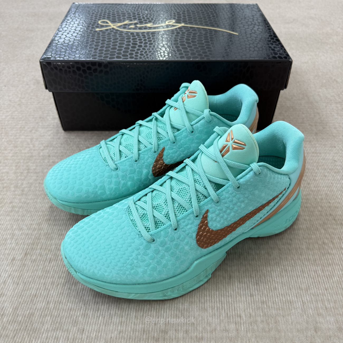 Nike Kobe 6 Protro Jalen Brunson Statue Of Liberty Iq5774 300 (9) - www.newkick.org Nike Kobe 6 Protro Jalen Brunson Statue Of Liberty Iq5774 300 (9) - www.newkick.org