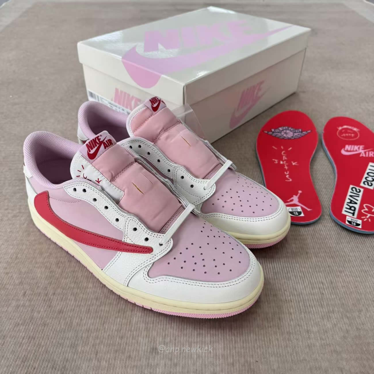 Air Jordan 1 Retro Low Og Sp Travis Scott Shy Pink Iq7604 101 (12) - www.newkick.org Air Jordan 1 Retro Low Og Sp Travis Scott Shy Pink Iq7604 101 (12) - www.newkick.org