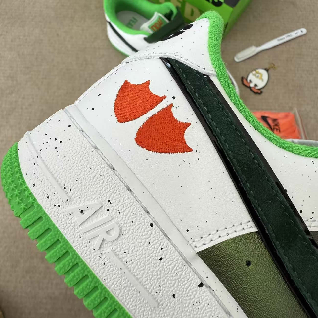 Nike Air Force 1 Low Ducks Of A Feather University Of Oregon Egg Or Duck Iu7613 100 (8) - www.newkick.org Nike Air Force 1 Low Ducks Of A Feather University Of Oregon Egg Or Duck Iu7613 100 (8) - www.newkick.org