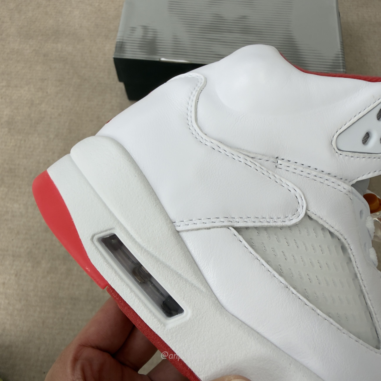Air Jordan 5 Retro White Sunset Iv5678 102 (9) - www.newkick.org Air Jordan 5 Retro White Sunset Iv5678 102 (9) - www.newkick.org