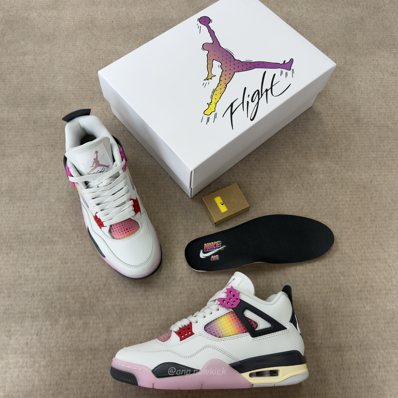Air Jordan 4 Retro Comic Ja1135 100 (4) - www.newkick.org Air Jordan 4 Retro Comic Ja1135 100 (4) - www.newkick.org