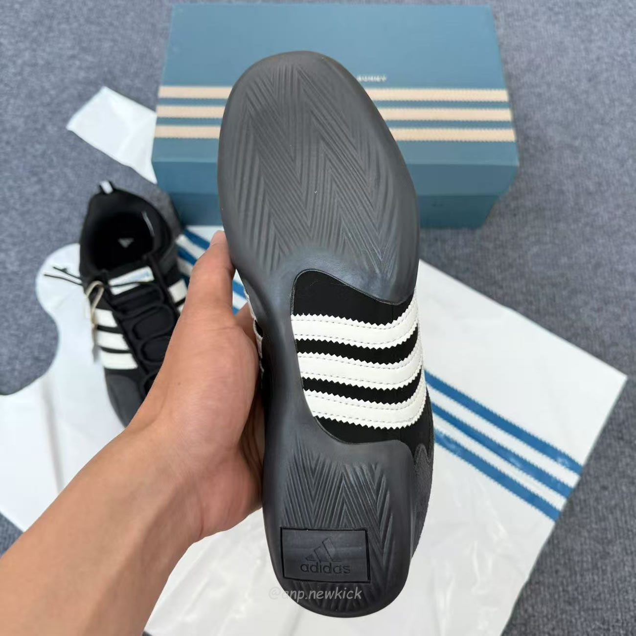 Adidas Ballerina Bad Bunny Black Chalk Jq9231 (3) - www.newkick.org Adidas Ballerina Bad Bunny Black Chalk Jq9231 (3) - www.newkick.org