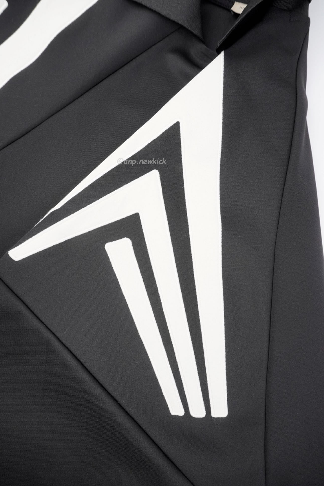 Fear Of God Athletics Goalie Jersey Black Fw23 (6) - www.newkick.org Fear Of God Athletics Goalie Jersey Black Fw23 (6) - www.newkick.org