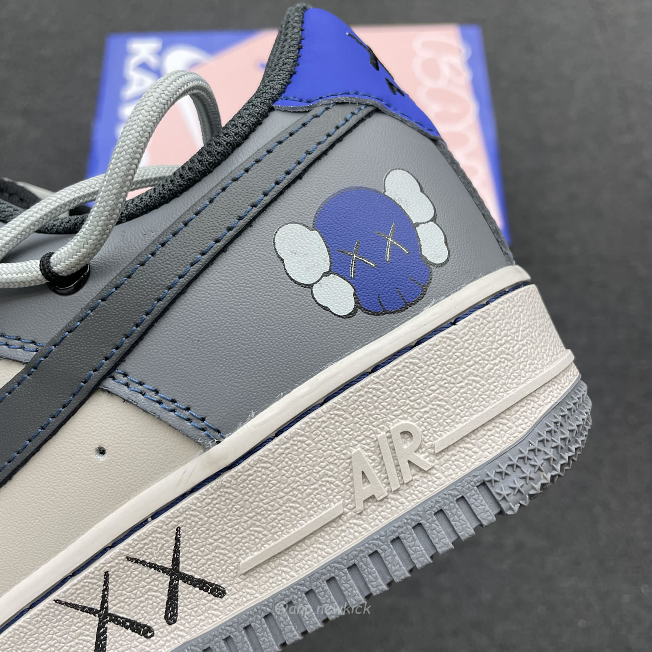 Nike Kaws X Air Force 1 Low Grey Royal Ks6869 333 (3) - www.newkick.org Nike Kaws X Air Force 1 Low Grey Royal Ks6869 333 (3) - www.newkick.org
