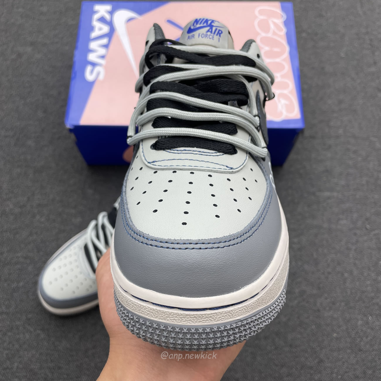 Nike Kaws X Air Force 1 Low Grey Royal Ks6869 333 (9) - www.newkick.org Nike Kaws X Air Force 1 Low Grey Royal Ks6869 333 (9) - www.newkick.org