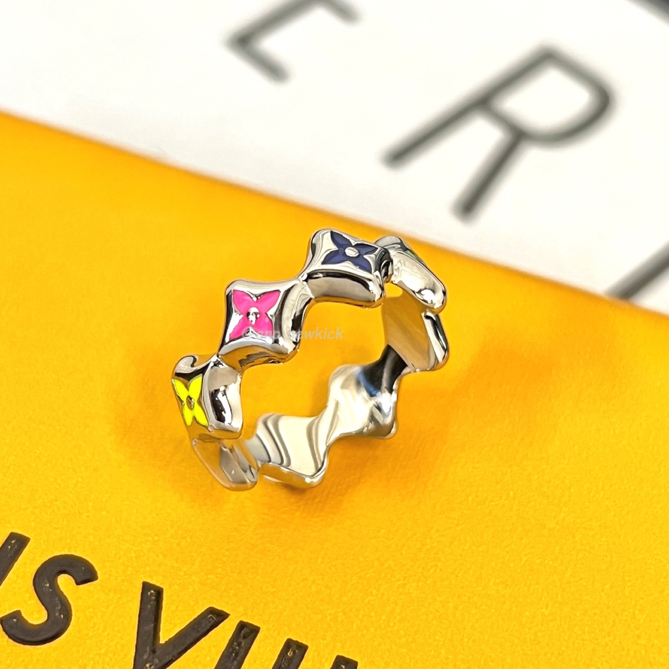 Louis Vuitton Mng Party Set Of 2 Rings Multicolored (2) - www.newkick.vip Louis Vuitton Mng Party Set Of 2 Rings Multicolored (2) - www.newkick.vip
