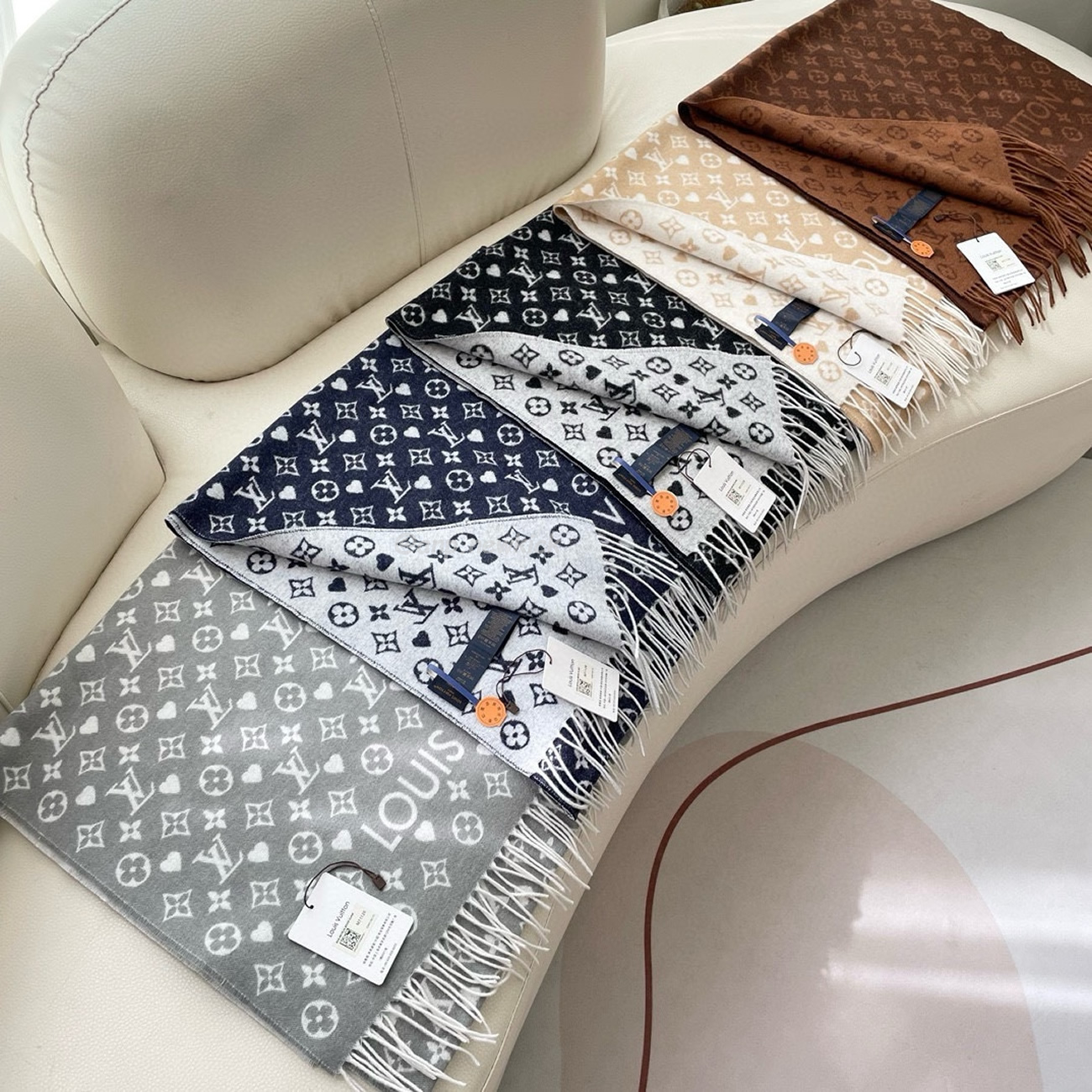 Louis Vuitton Lv Monogram 45x200cm (18) - www.newkick.org Louis Vuitton Lv Monogram 45x200cm (18) - www.newkick.org